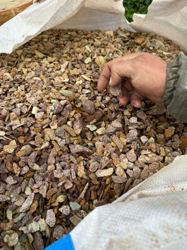 Златолит персиковый декоративная каменная крошка купить в Нижних Сергах