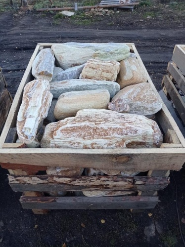 Златолит жёлтый, жёлто-зелёный глыбки и валуны для ланшафтного дизайна купить в Нижних Сергах