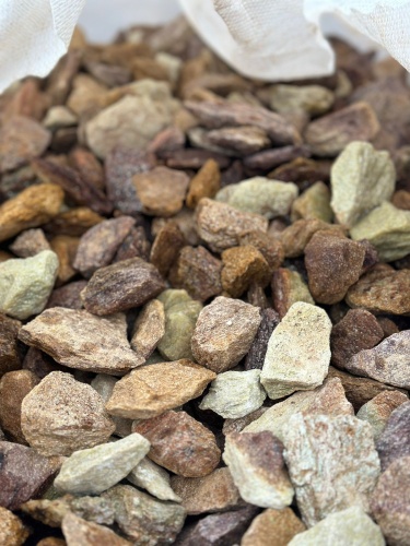 Златолит персиковый декоративная каменная крошка купить в Нижних Сергах