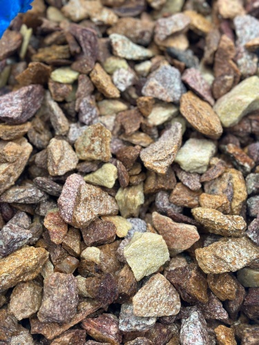 Златолит персиковый декоративная каменная крошка купить в Нижних Сергах