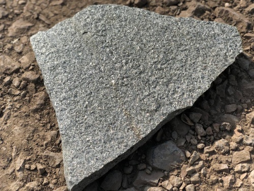 Плитняк златолит Уральский для цоколя, отмостки купить в Нижних Сергах