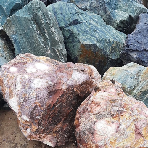 Ландшафтные глыбы красно-фиолетовые 200-1000 килограмм купить в Нижних Сергах