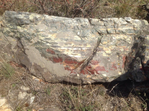 Гигантские зелёные валуны для ландшафтного дизайна весом более 5 тонн купить в Нижних Сергах