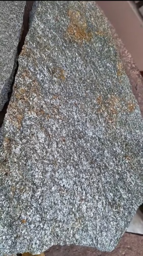 Плитняк златолит серебристый для цоколя, отмостки купить в Нижних Сергах