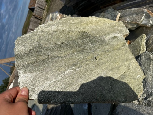 Плитняк златолит зелёный для цоколя, отмостки купить в Нижних Сергах