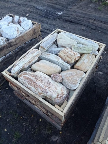 Златолит жёлтый, жёлто-зелёный глыбки и валуны для ланшафтного дизайна купить в Нижних Сергах