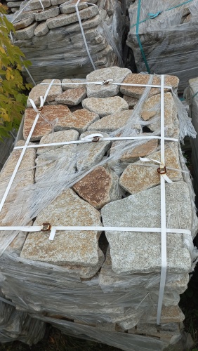 Плитняк галтованный гранитный для ландшафтного дизайна купить в Нижних Сергах